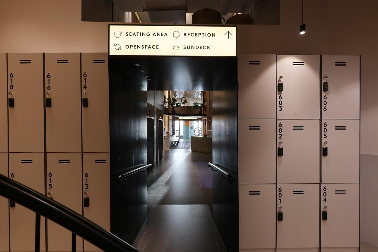 The O Pod Capsule Hotel Tel Aviv Exterior photo