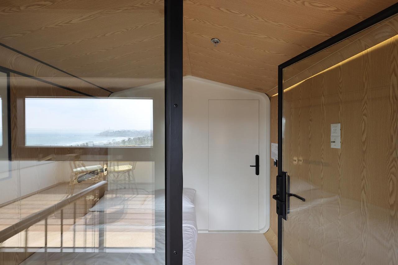The O Pod Capsule Hotel Tel Aviv Exterior photo